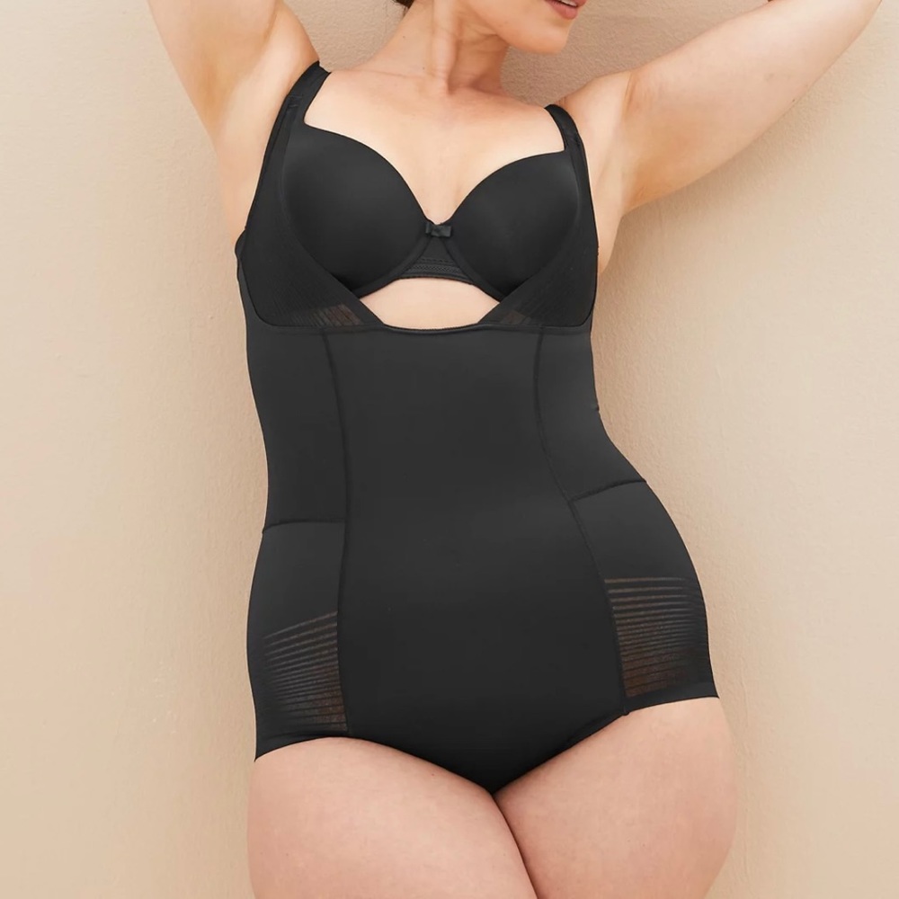 Body de sujeción fuerte Body Define™ para llevar con tu propio sujetador